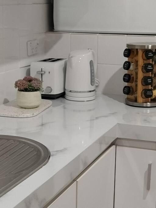Simply Delightful Unit Close To Cbd And Beach Perth Luaran gambar